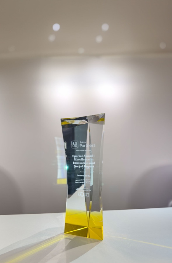 The Zoho APAC Partner Innovation Excellence & Social Impact Award, presented to Ooroboros in 2024